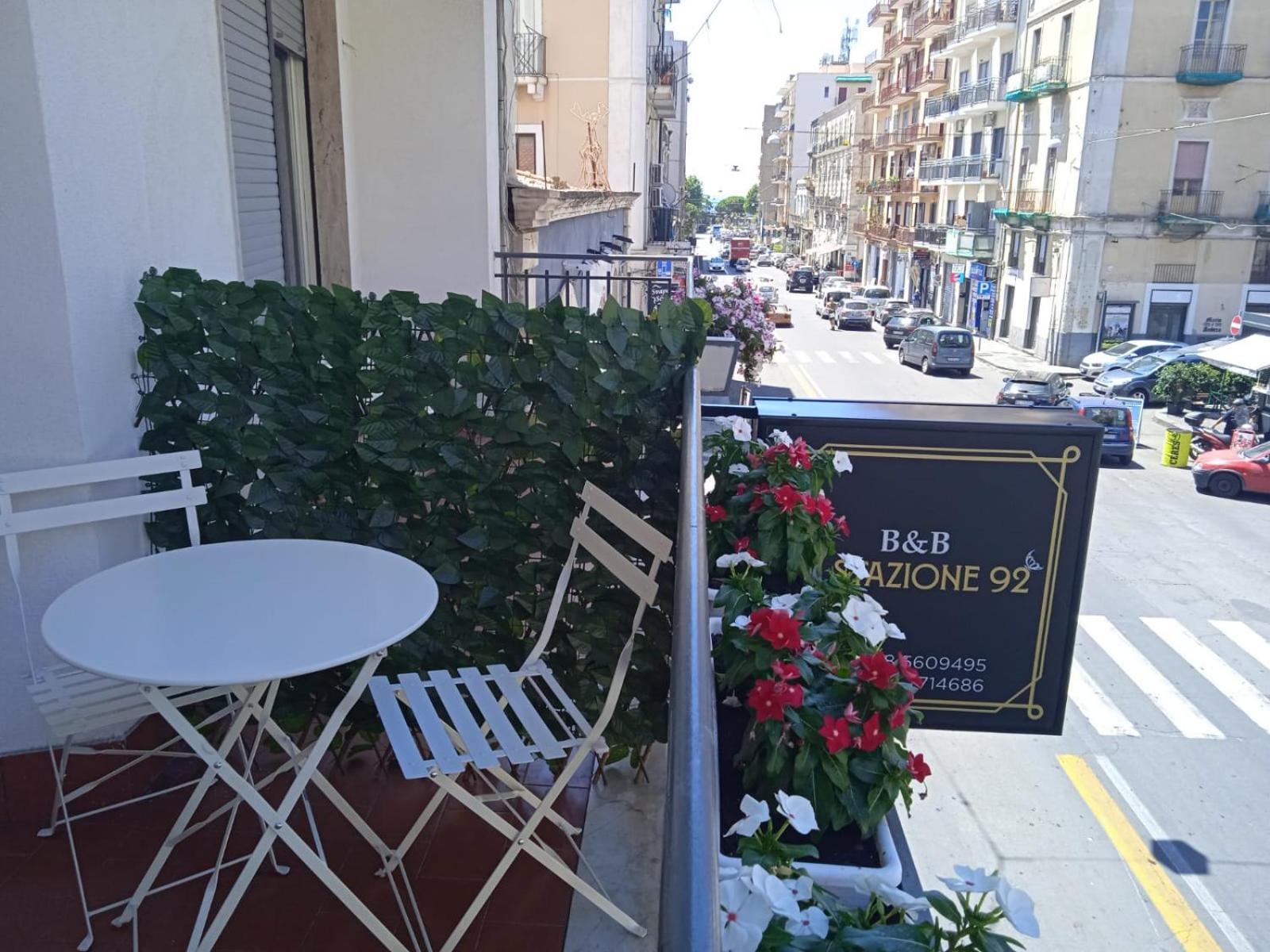 La Stazione 92 Acomodação com café da manhã Catânia Exterior foto
